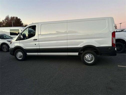 Oxford White 2024 Ford Transit-250 Base