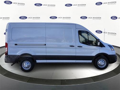 2026 Ford Transit-250 148 WB Medium Roof Cargo