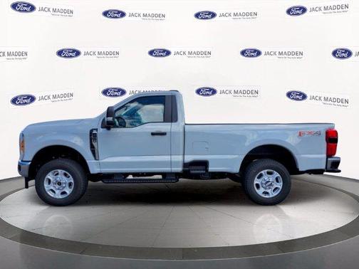 Avalanche 2026 Ford F-250 XLT
