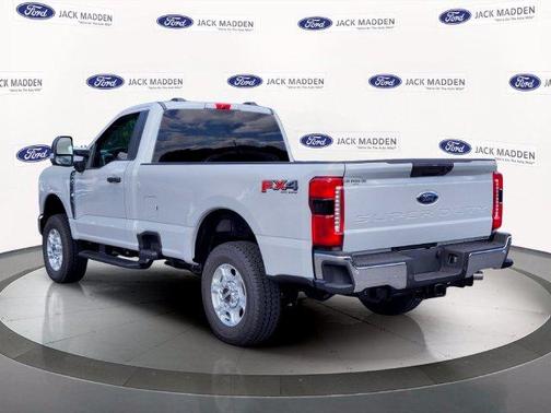 Avalanche 2026 Ford F-250 XLT