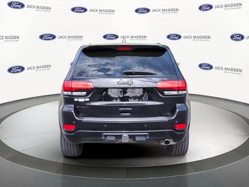 Diamond Black 2021 Jeep Grand Cherokee Laredo X