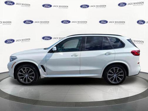 Mineral White Metallic 2019 BMW X5 xDrive50i