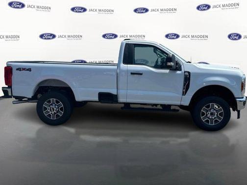 2025 Ford F-350 XLT