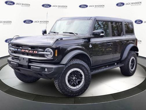 Shadow Black 2023 Ford Bronco Outer Banks