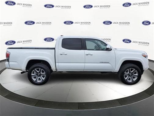 2017 Toyota Tacoma Limited