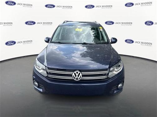 2016 Volkswagen Tiguan SE