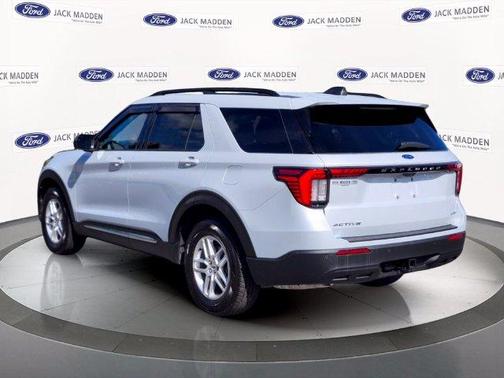 White Metallic 2025 Ford Explorer Active