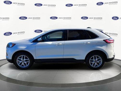 White Metallic 2022 Ford Edge SEL