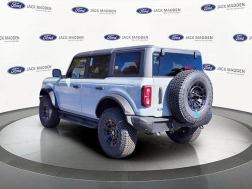 Avalanche 2026 Ford Bronco Badlands