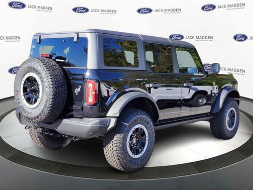 Shadow Black 2025 Ford Bronco Badlands