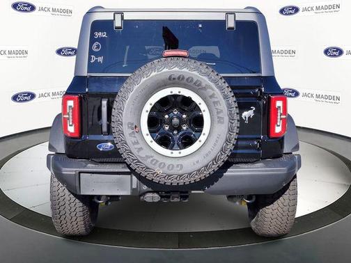Shadow Black 2025 Ford Bronco Badlands