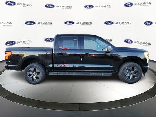 2025 Ford F-150 Lightning Flash