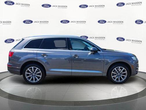 Samurai Gray Metallic 2018 Audi Q7 3.0T Premium Plus