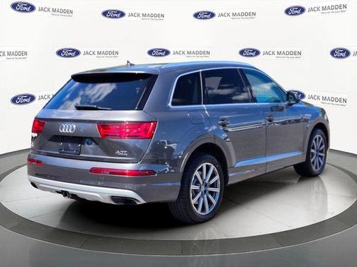Samurai Gray Metallic 2018 Audi Q7 3.0T Premium Plus