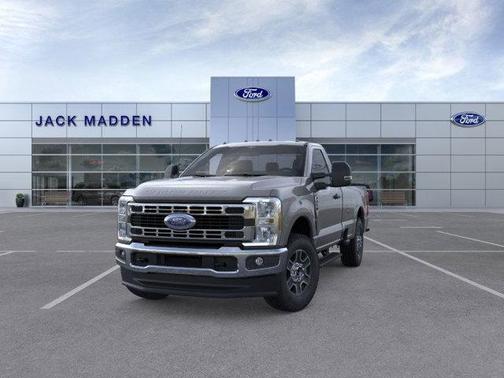 2025 Ford F-350 XLT