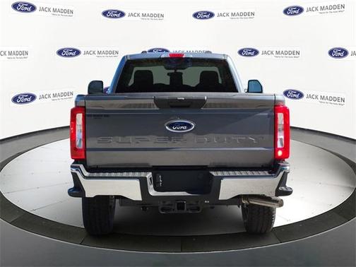 2025 Ford F-350 XLT