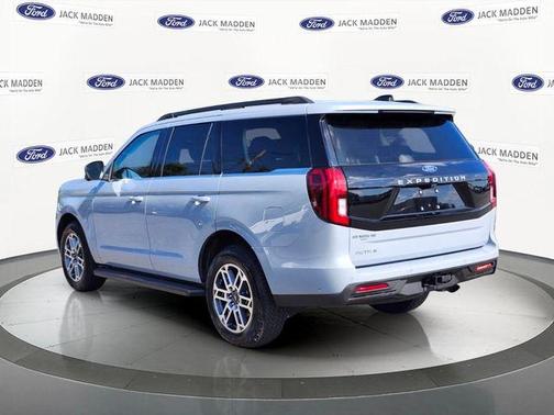 Gray Metallic 2025 Ford Expedition Active