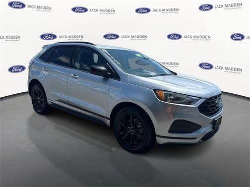 2022 Ford Edge SE