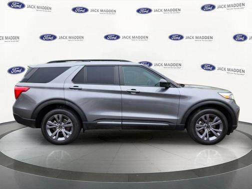 Gray Metallic 2022 Ford Explorer XLT