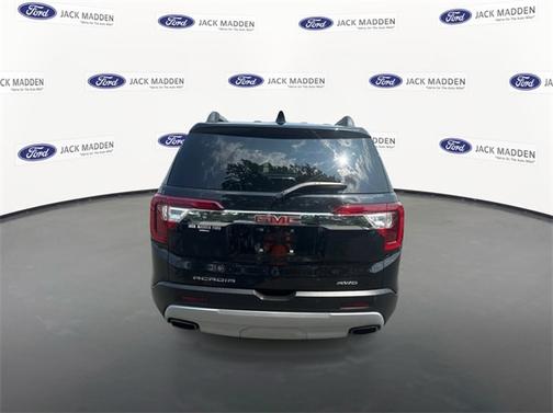 2021 GMC Acadia SLT