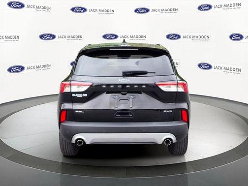 Black Metallic 2022 Ford Escape SEL