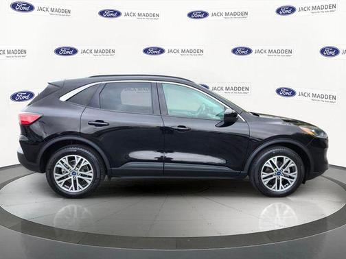 Black Metallic 2022 Ford Escape SEL