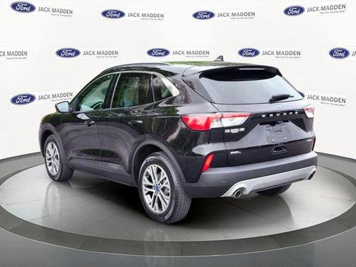 Black Metallic 2022 Ford Escape SEL