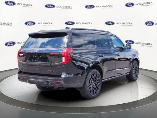 Agate Black Metallic 2026 Ford Expedition Platinum