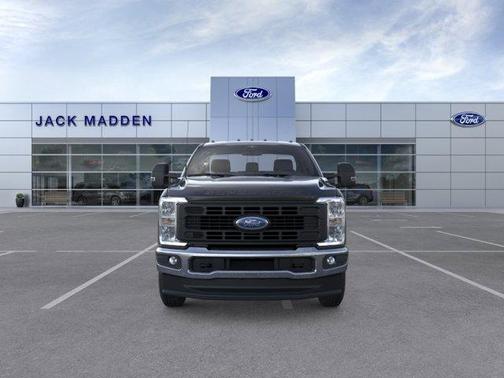 Agate Black Metallic 2026 Ford F-250 XL