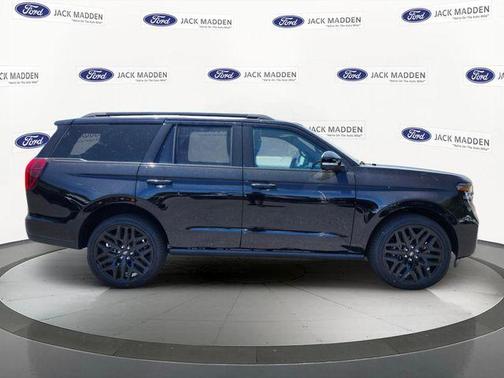 Agate Black Metallic 2026 Ford Expedition Platinum