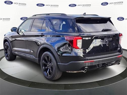 2022 Ford Explorer ST-Line