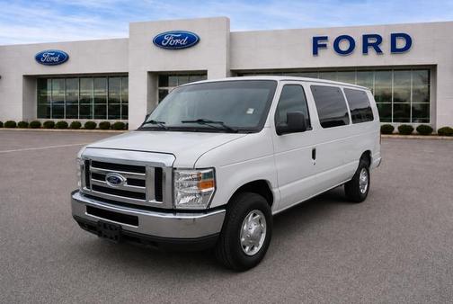 Oxford White 2012 Ford E350 Super Duty XLT