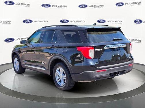 Black Metallic 2022 Ford Explorer XLT