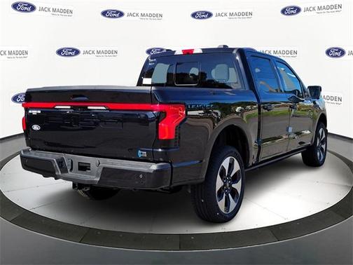 2025 Ford F-150 Lightning Platinum