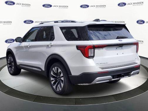 Star White 2026 Ford Explorer Platinum