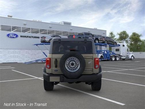 2025 Ford Bronco Base