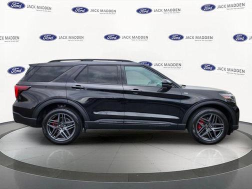 Black Metallic 2025 Ford Explorer ST-Line
