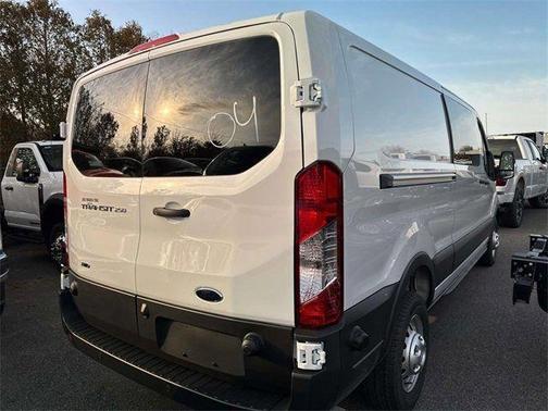Oxford White 2025 Ford Transit-250 Base