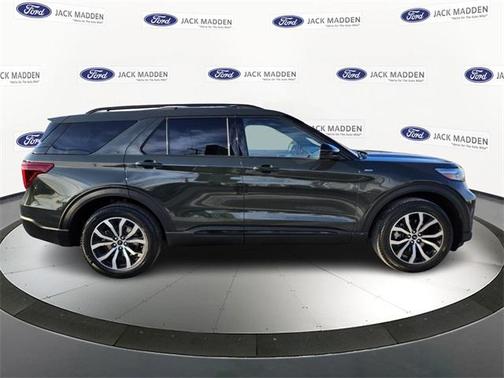 2022 Ford Explorer ST-Line