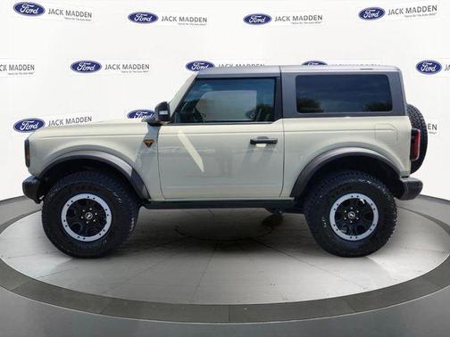 Desert Sand 2025 Ford Bronco Badlands