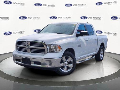 Bright White Clearcoat 2017 RAM 1500 Big Horn