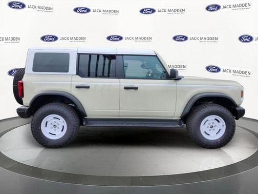 Desert Sand 2026 Ford Bronco Heritage Edition