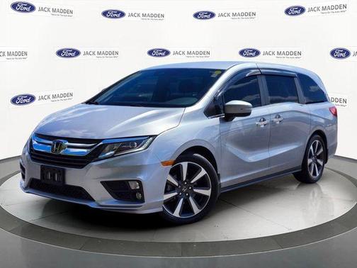 Silver Metallic 2019 Honda Odyssey EX