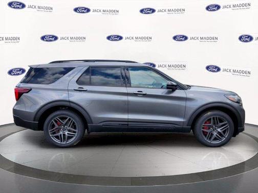 Gray Metallic 2026 Ford Explorer ST-Line