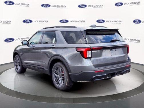 Gray Metallic 2026 Ford Explorer ST-Line