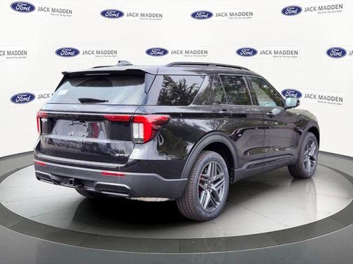 Agate Black Metallic 2026 Ford Explorer ST-Line