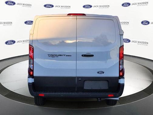 Oxford White 2026 Ford Transit-250 Base