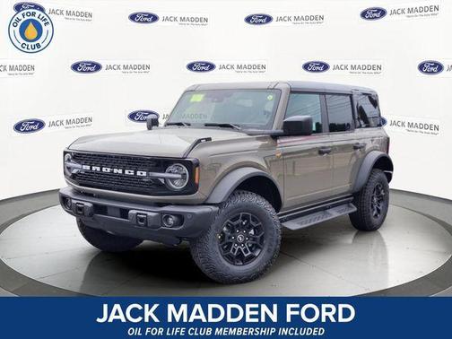 Gray 2026 Ford Bronco Badlands