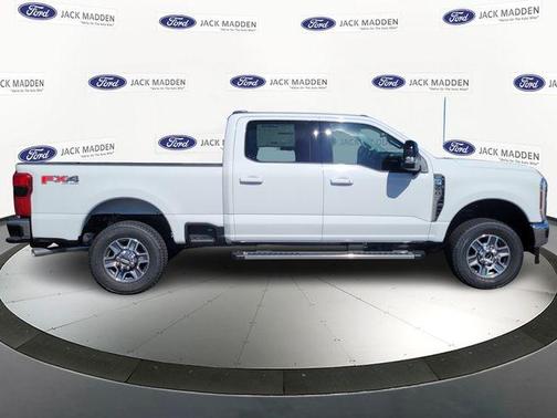 Oxford White 2026 Ford F-350 Lariat Super Duty