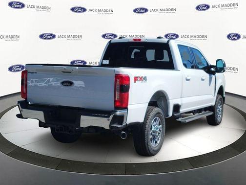 Oxford White 2026 Ford F-350 Lariat Super Duty